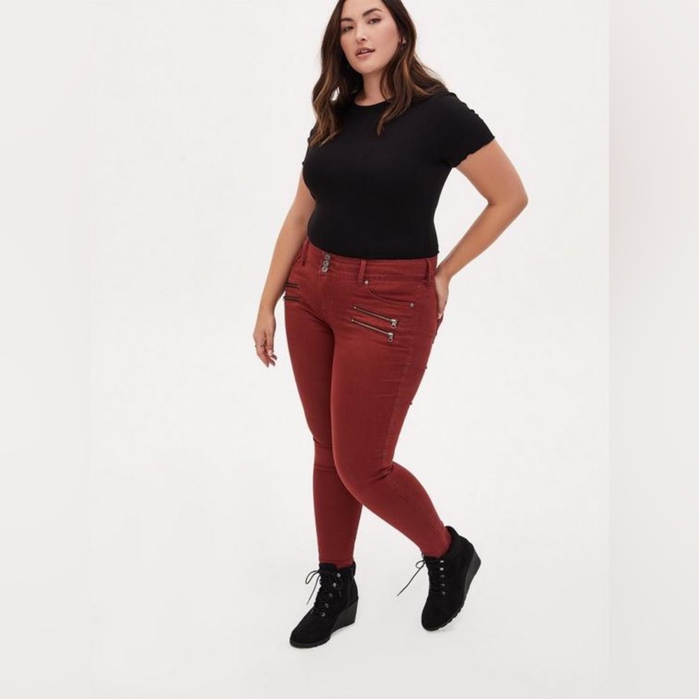 Torrid jegging skinny super soft high rise multi zip jeans